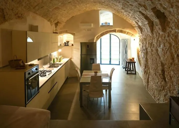 Grotta Divina Ostuni