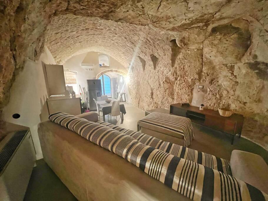 Apartment Grotta Divina Ostuni