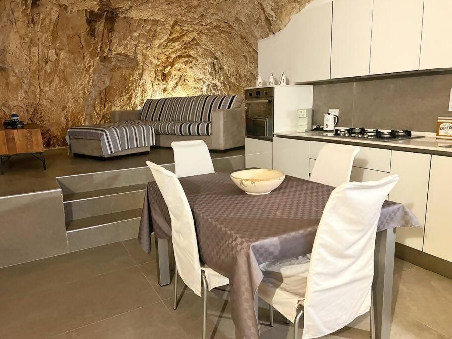 Apartment Grotta Divina Ostuni